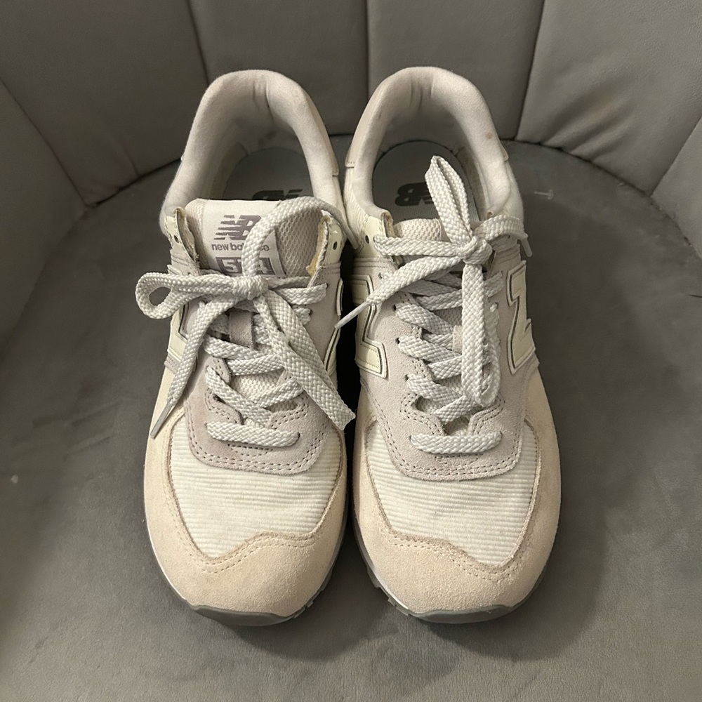 Women’s New Balance 574